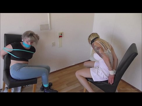 ❤️ Bağımlı / bağlı ve ağzı tıkalı / sıkıntı içinde küçük hanım ❤️ Porno tr.gayasianporn.ru ❌❤